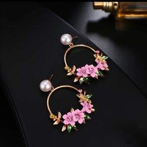 Floral hoop earring